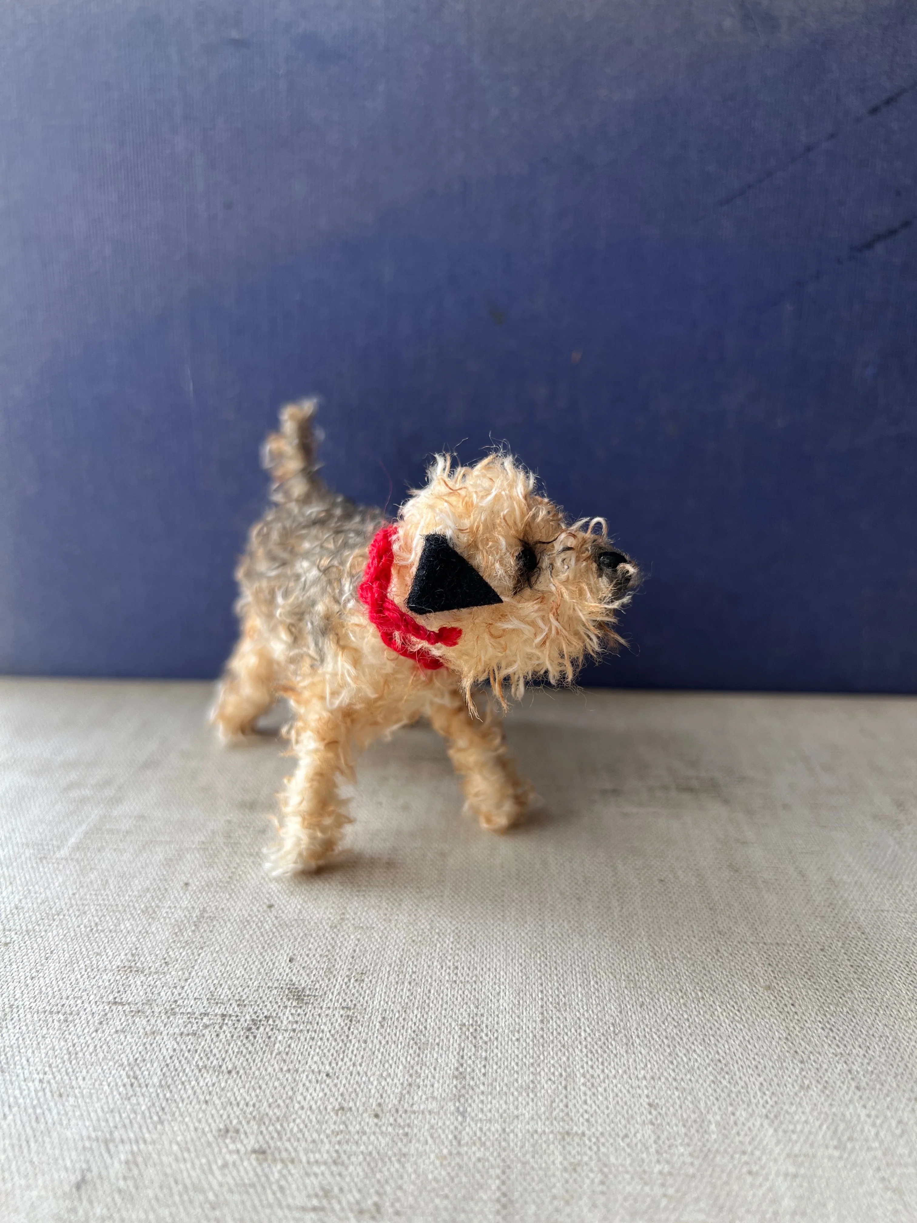 Border Terrier miniature sculpture - Image 3